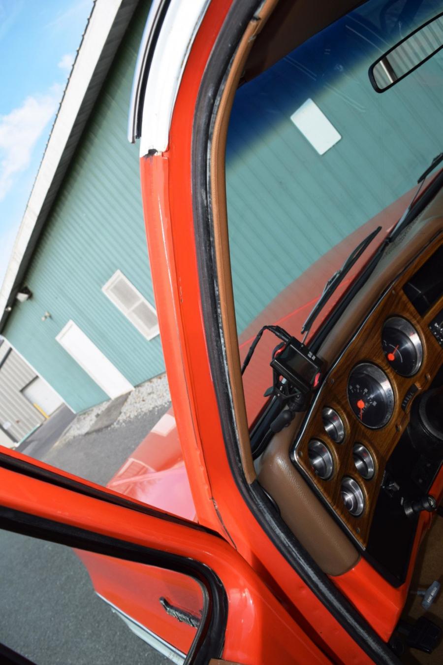 Детали интерьера Chevrolet C10 Cheyenne Super 1974 года  (фото 157 из 365)